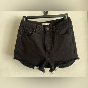 NWOT Aritzia Talula Okinawa Short 25